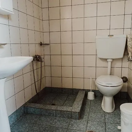 Filippos ゲストハウス アフィソス