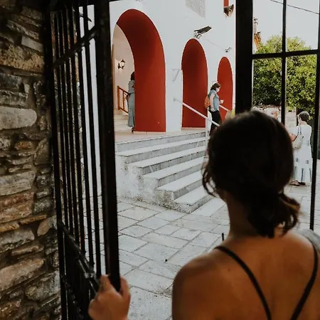 Filippos ゲストハウス アフィソス