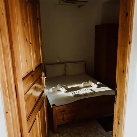 ゲストハウス Filippos アフィソス