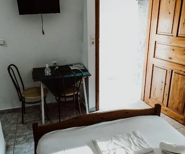 Guest house Filippos Afissos