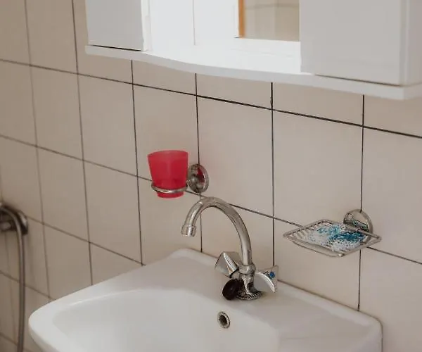 Filippos Guest house 3*