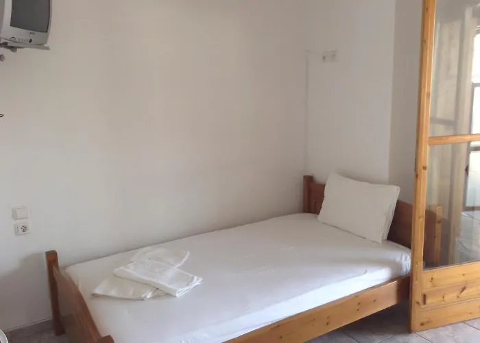 Filippos Guest house 3*